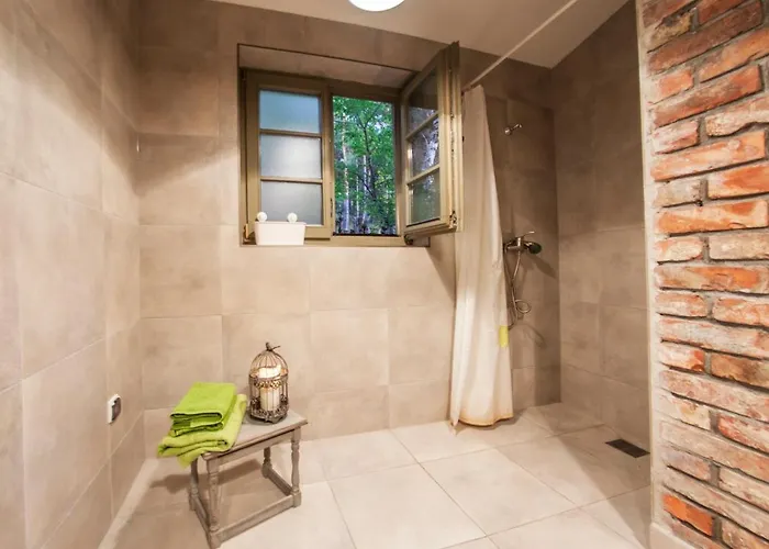 民宿 多莫克博德格拉巴米民宿