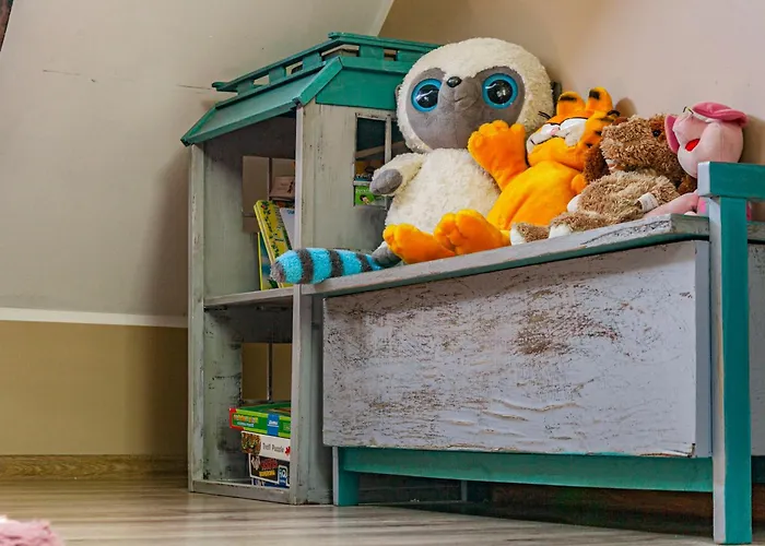 多莫克博德格拉巴米民宿 *